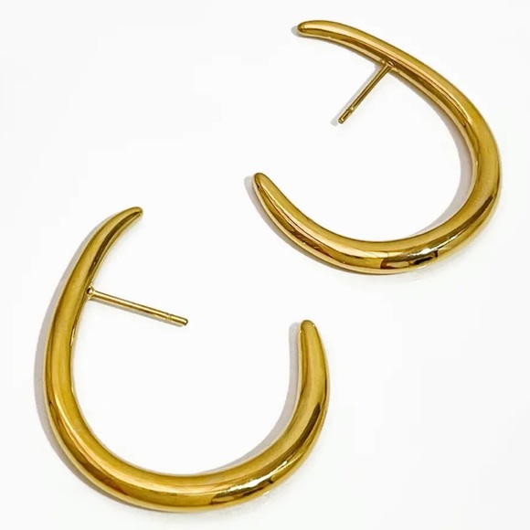 Geometrical Stud earrings - Picture 4 of 5